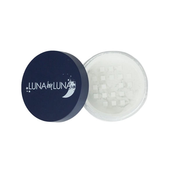 Luna by Luna Loose Translucent Powder - Picture 1 of 5